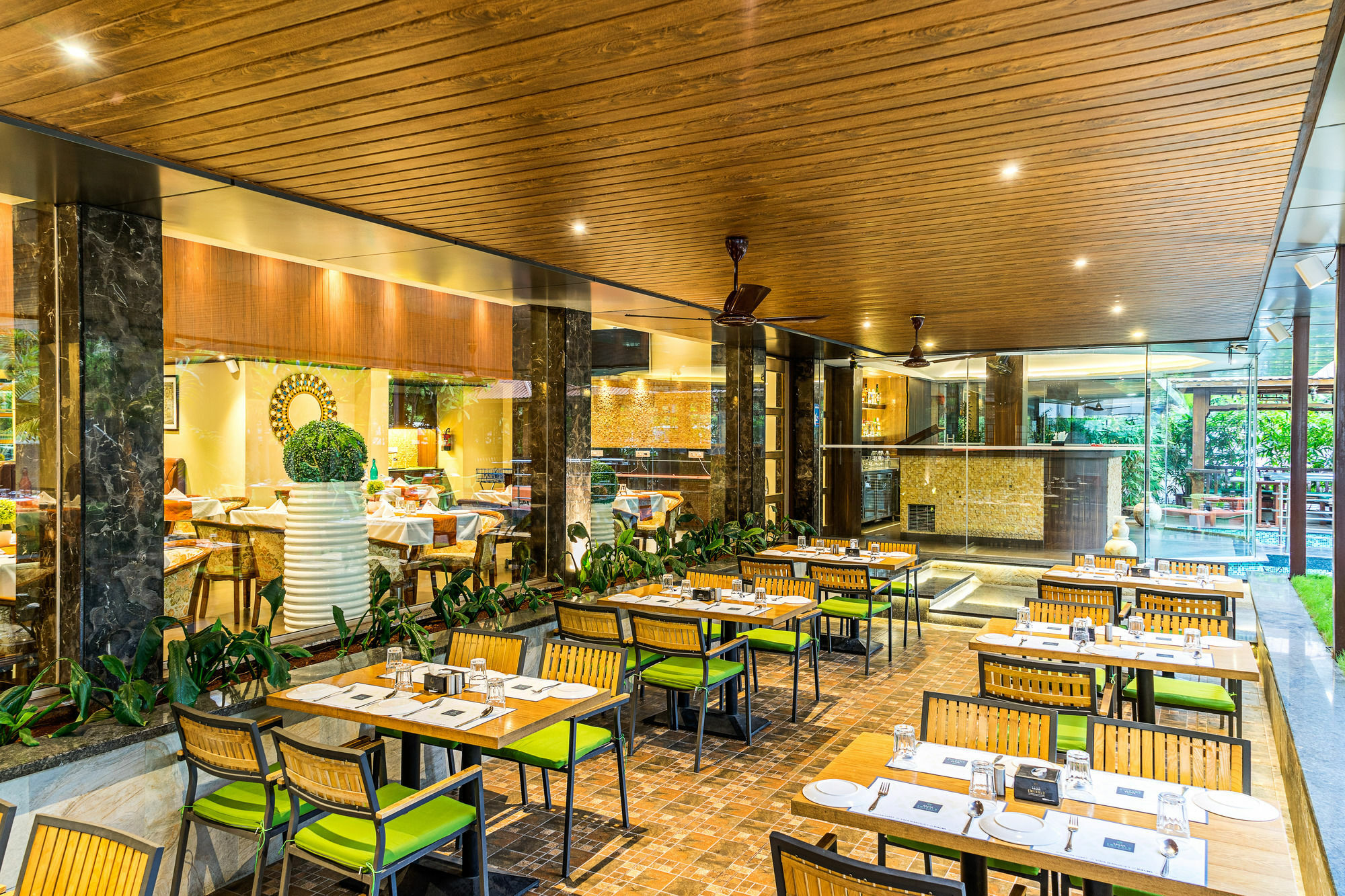 Treebo Premium Grand Emerald Pimpri-Chinchwad Exterior foto